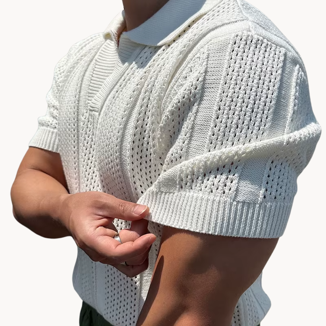 Camisa de Malla con Cuello Abierto